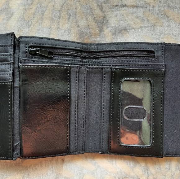 Nine & Co geometric print wallet. - Picture 8 of 12